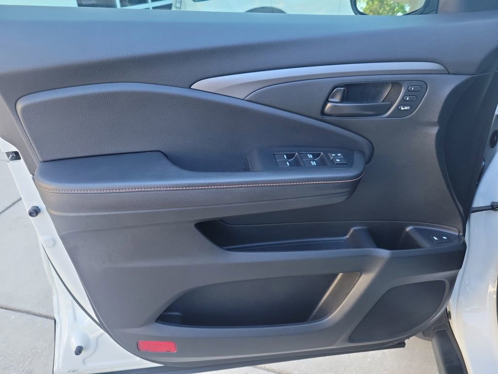 Certified 2022 Honda Pilot TrailSport image 22