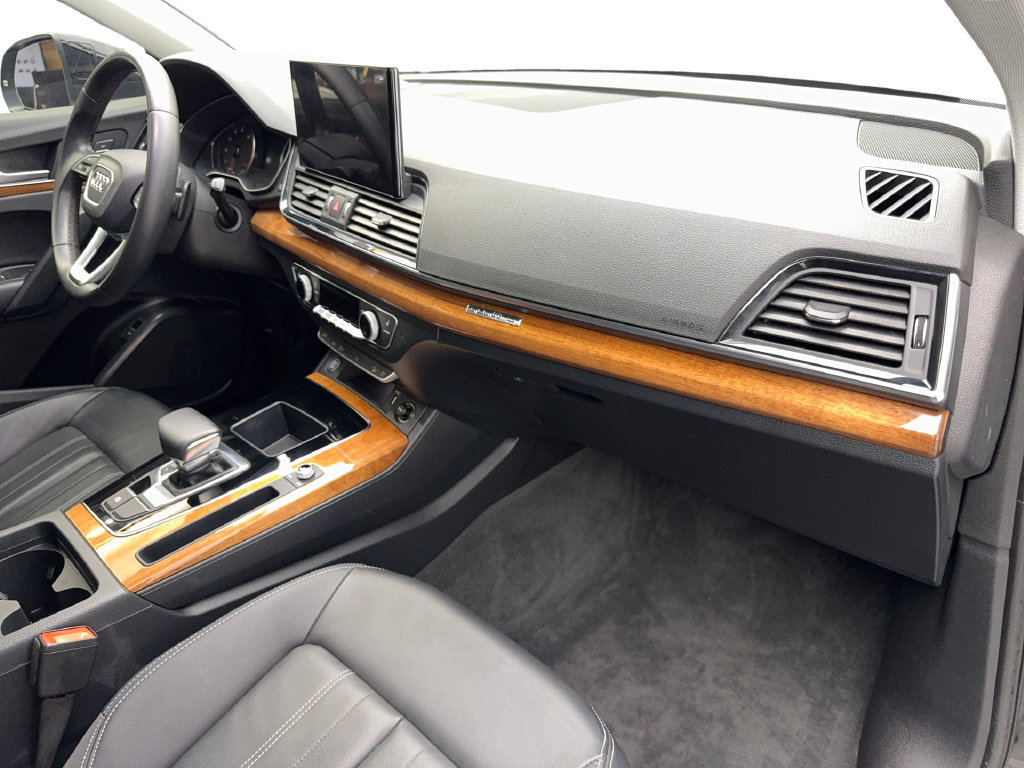 Used 2023 Audi Q5 2.0T Premium w/ Convenience Package AWD/4WD image 54