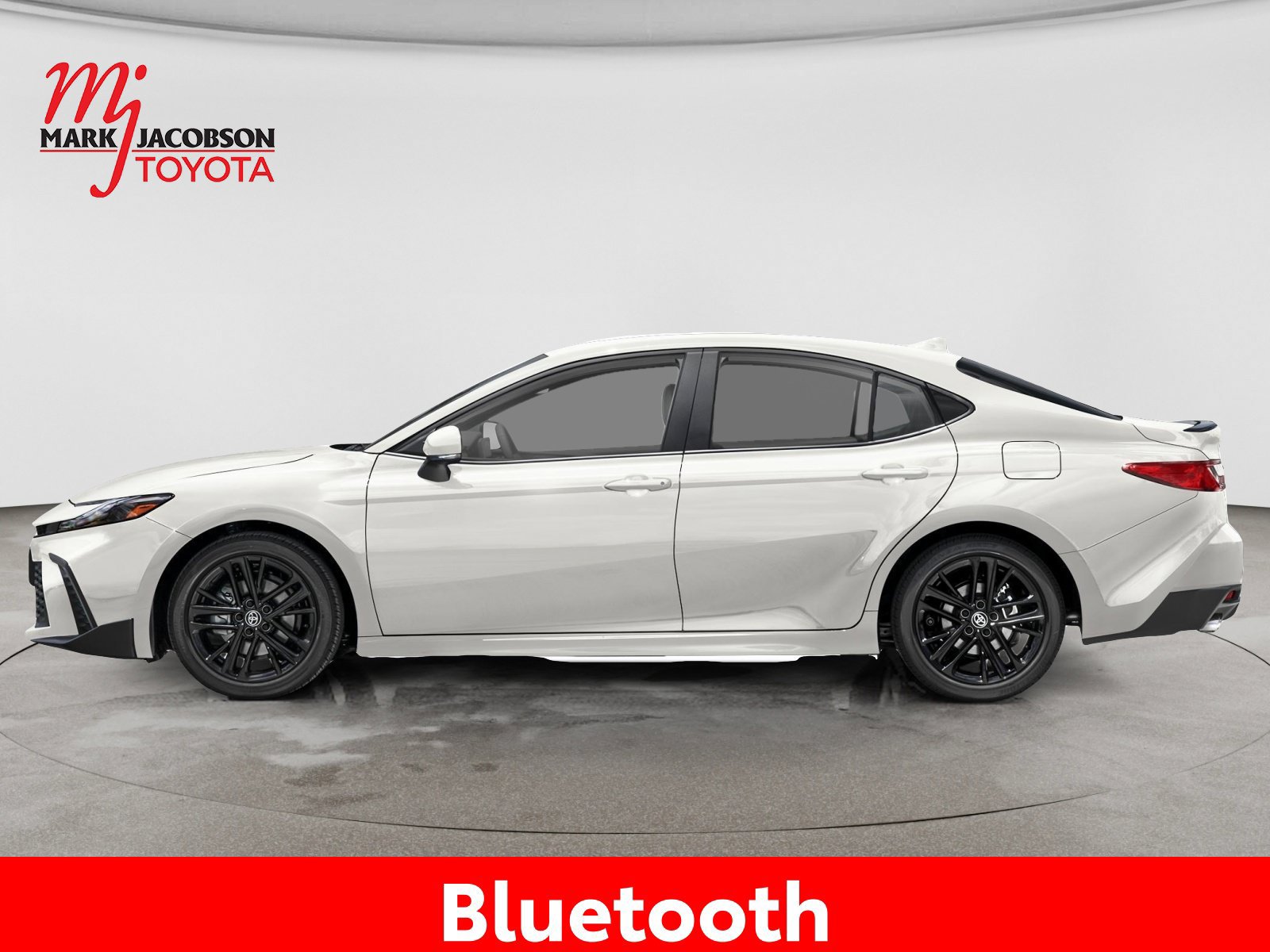 Used 2025 Toyota Camry SE w/ Convenience Package FWD image 5