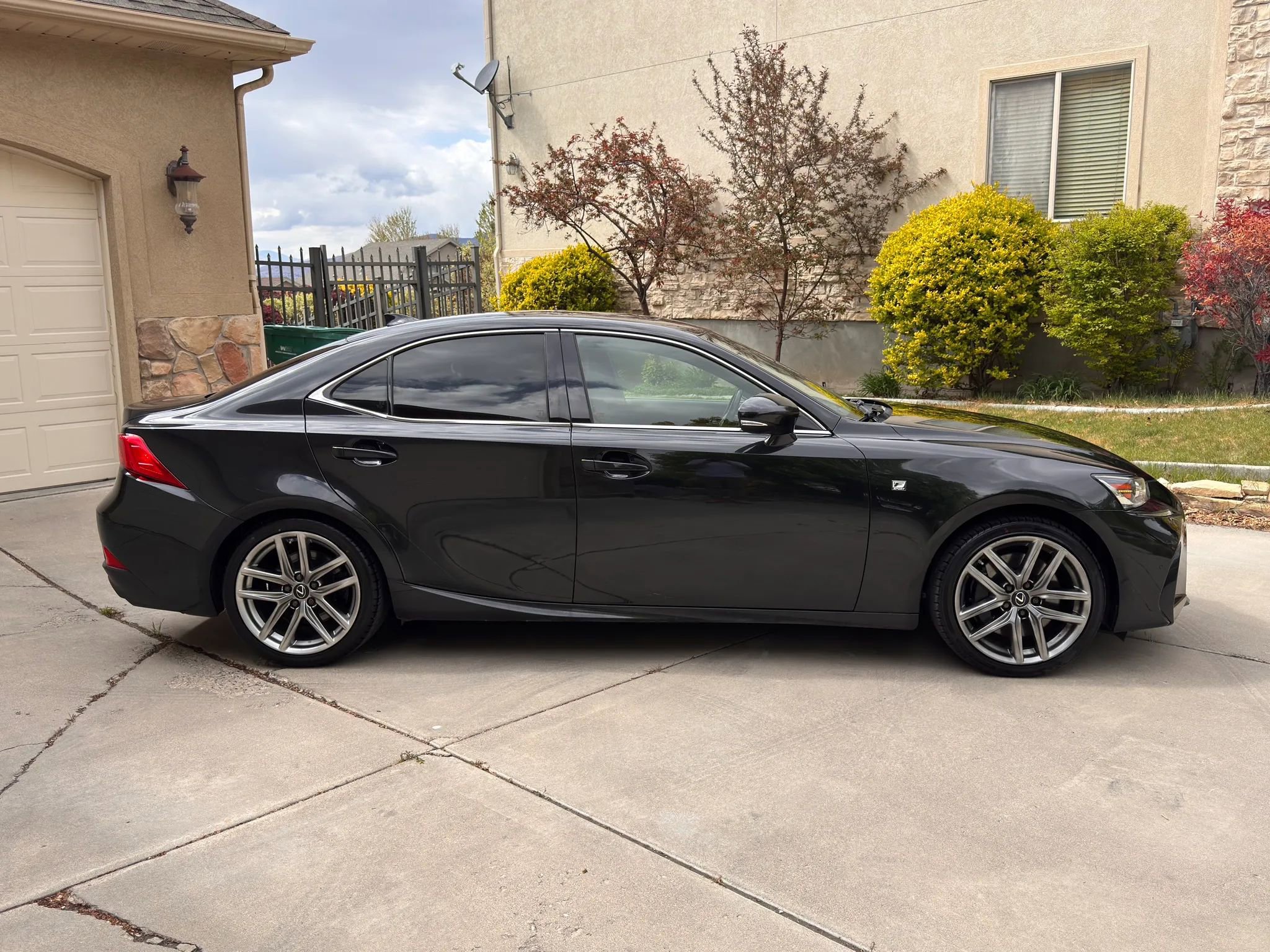 Used 2020 Lexus IS 300 F Sport AWD/4WD image 5