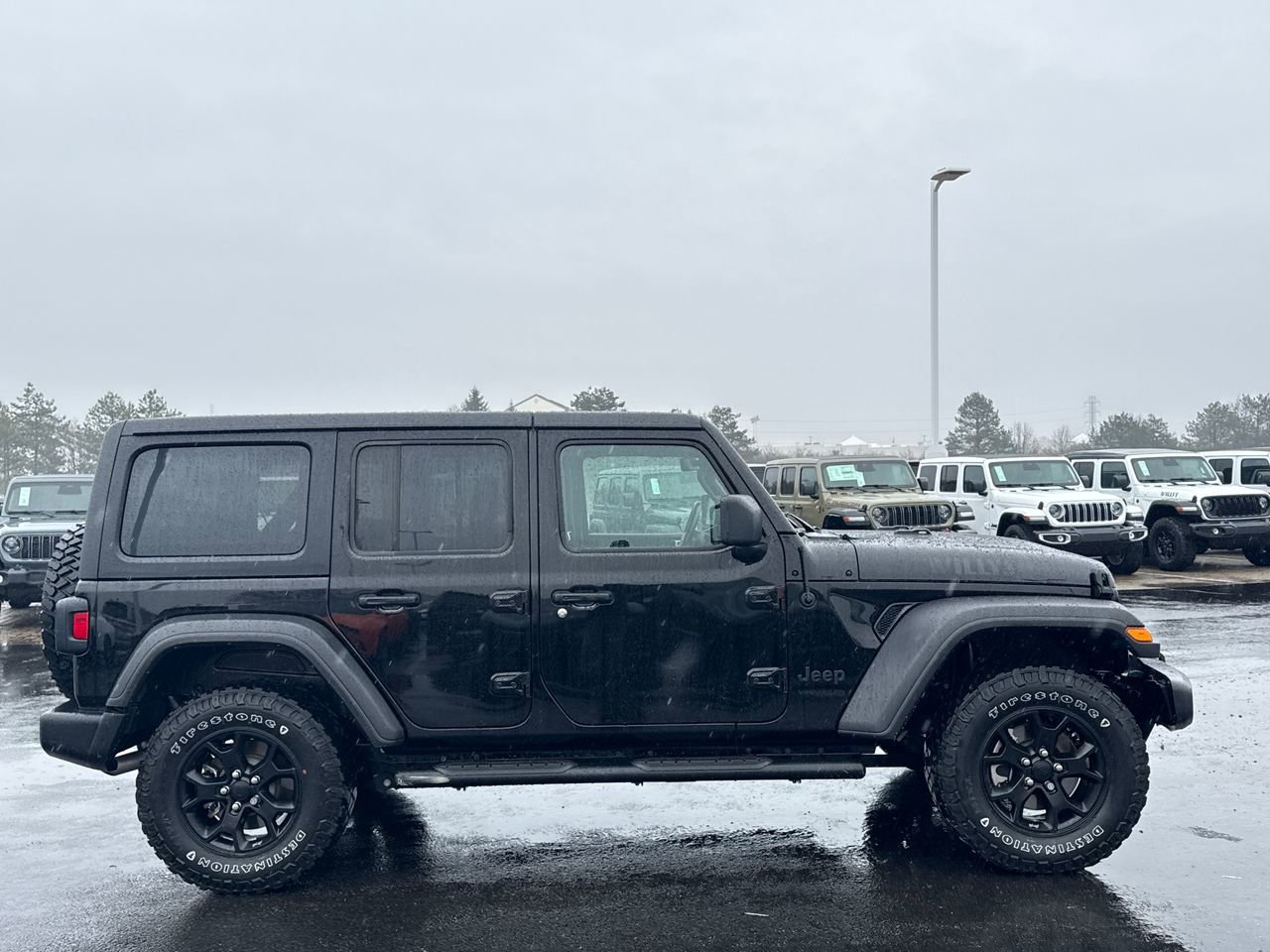Used 2022 Jeep Wrangler Unlimited Sport image 2