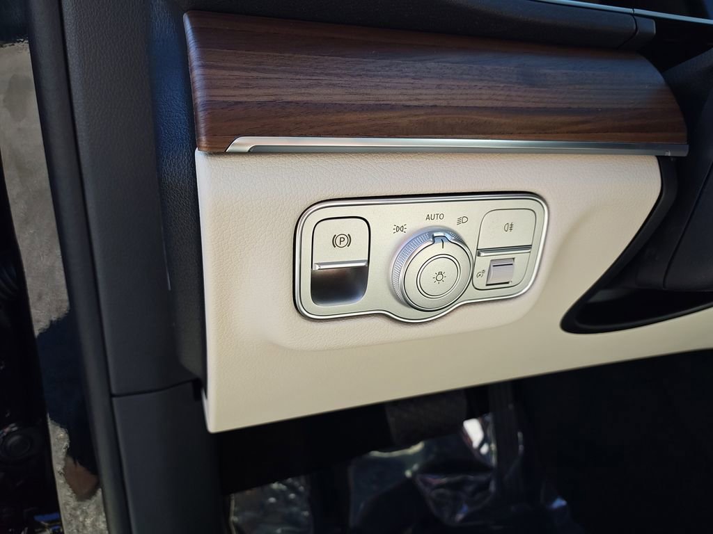 New 2026 Mercedes-Benz GLE 450 4MATIC image 19