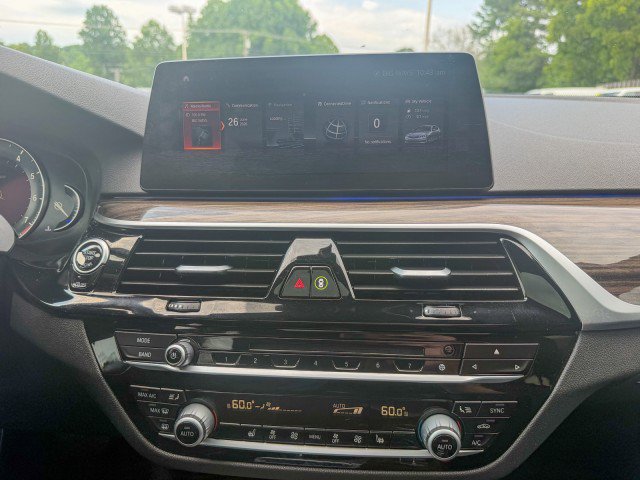 Used 2017 BMW 530i RWD image 9