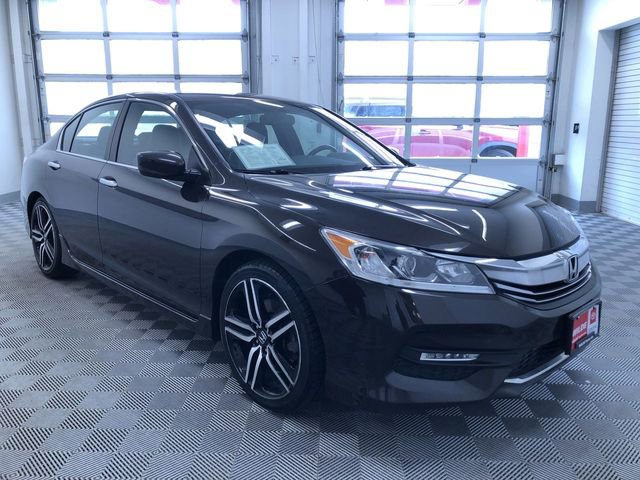 Used 2017 Honda Accord Sport Special Edition image 34