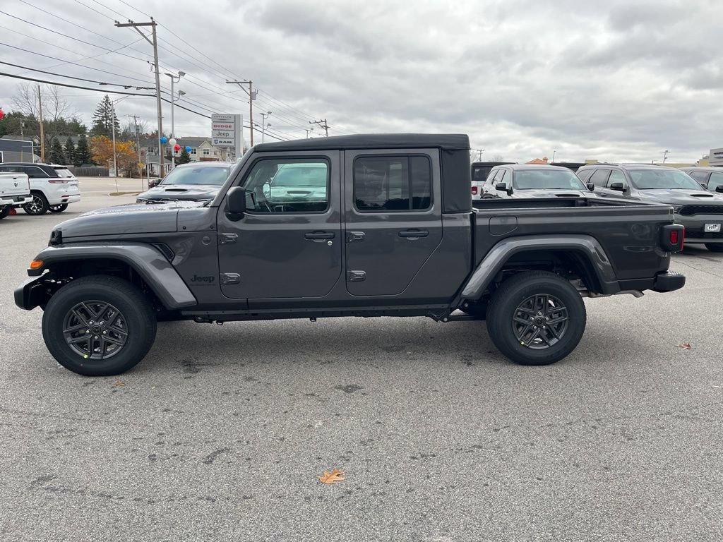 New 2026 Jeep Gladiator Sport AWD/4WD image 4