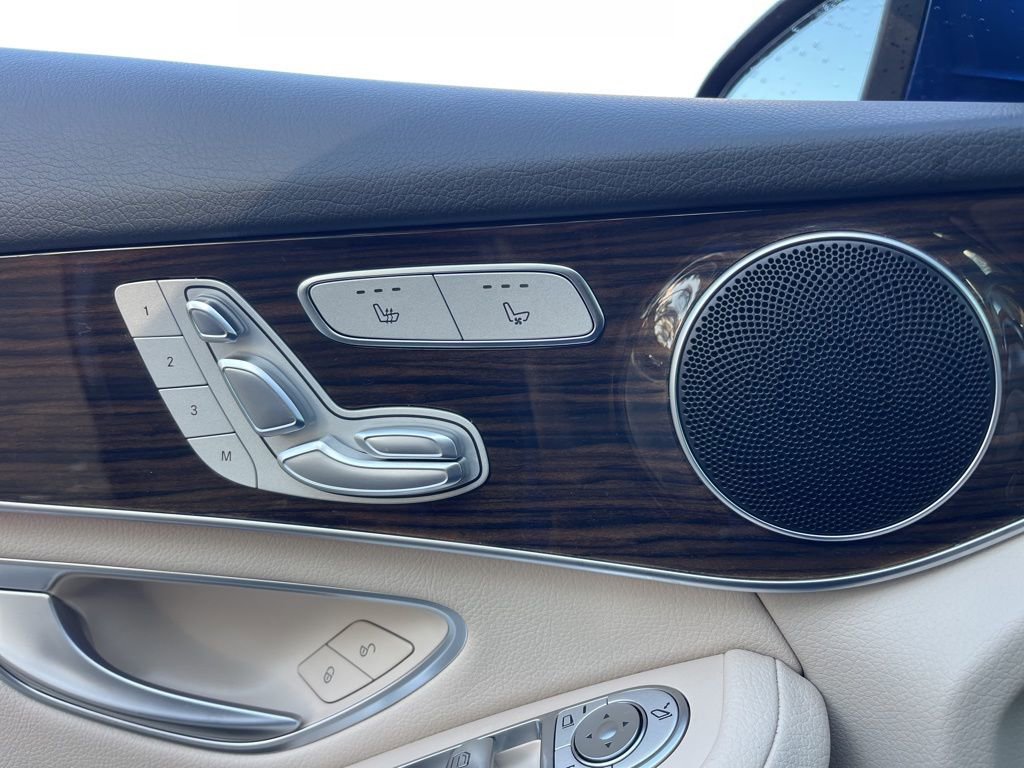 Used 2021 Mercedes-Benz GLC 300 4MATIC image 18