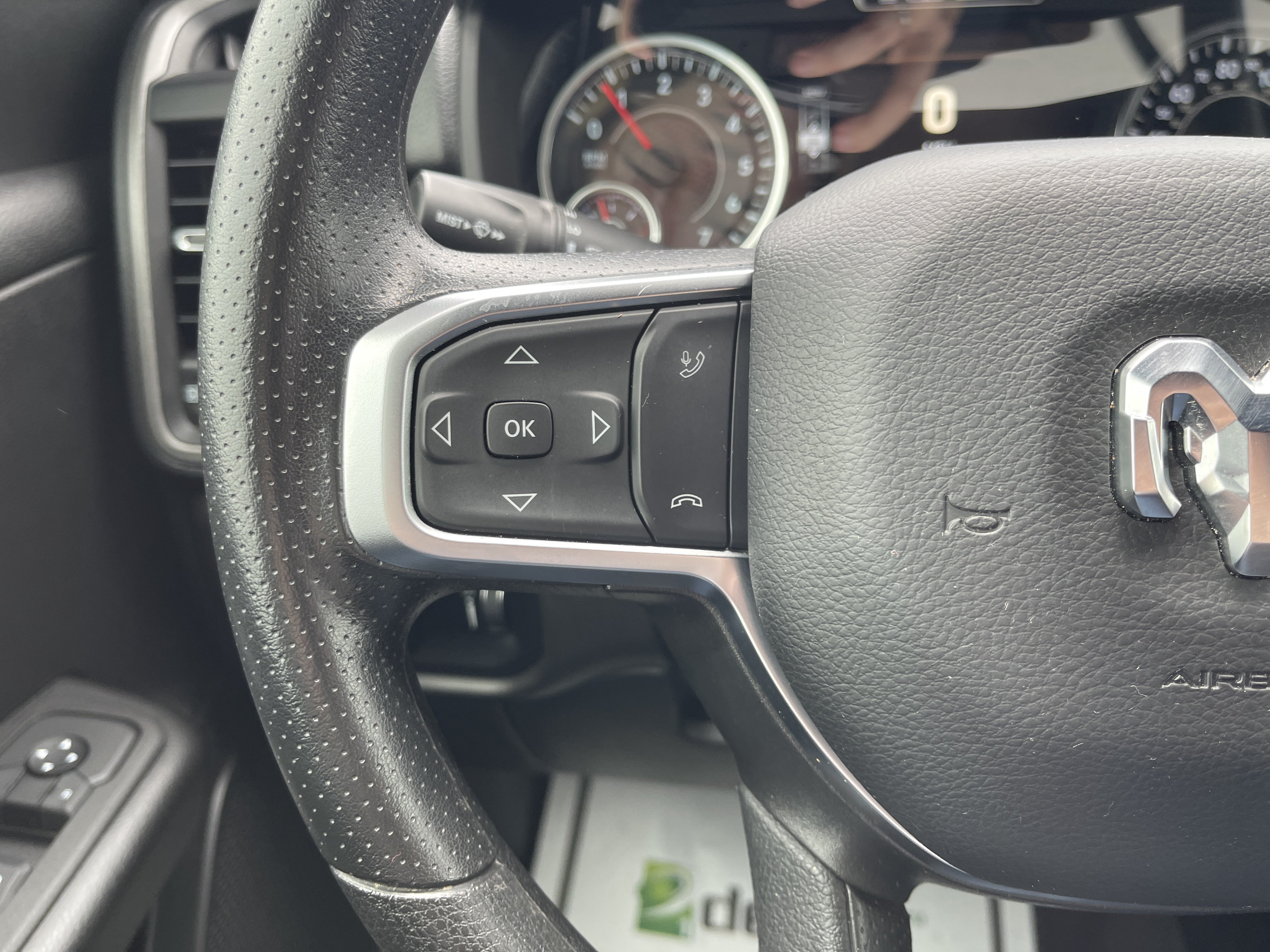 Used 2025 RAM 1500 Warlock AWD/4WD image 28
