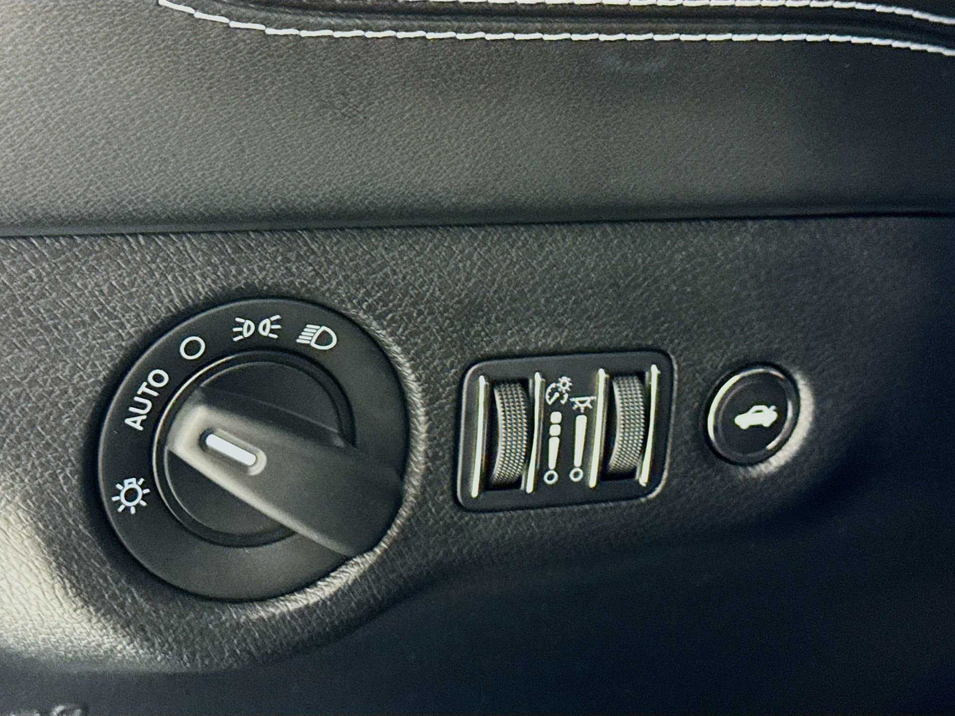 Used 2023 Dodge Charger SRT Hellcat image 11