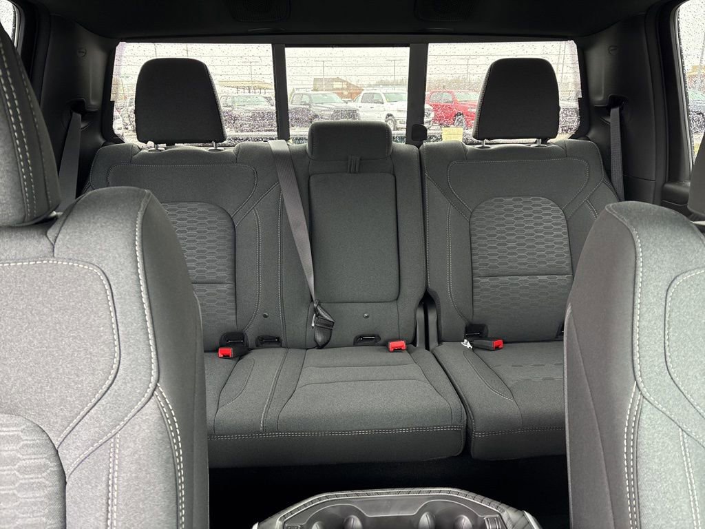 New 2026 RAM 1500 4x4 Crew Cab image 15