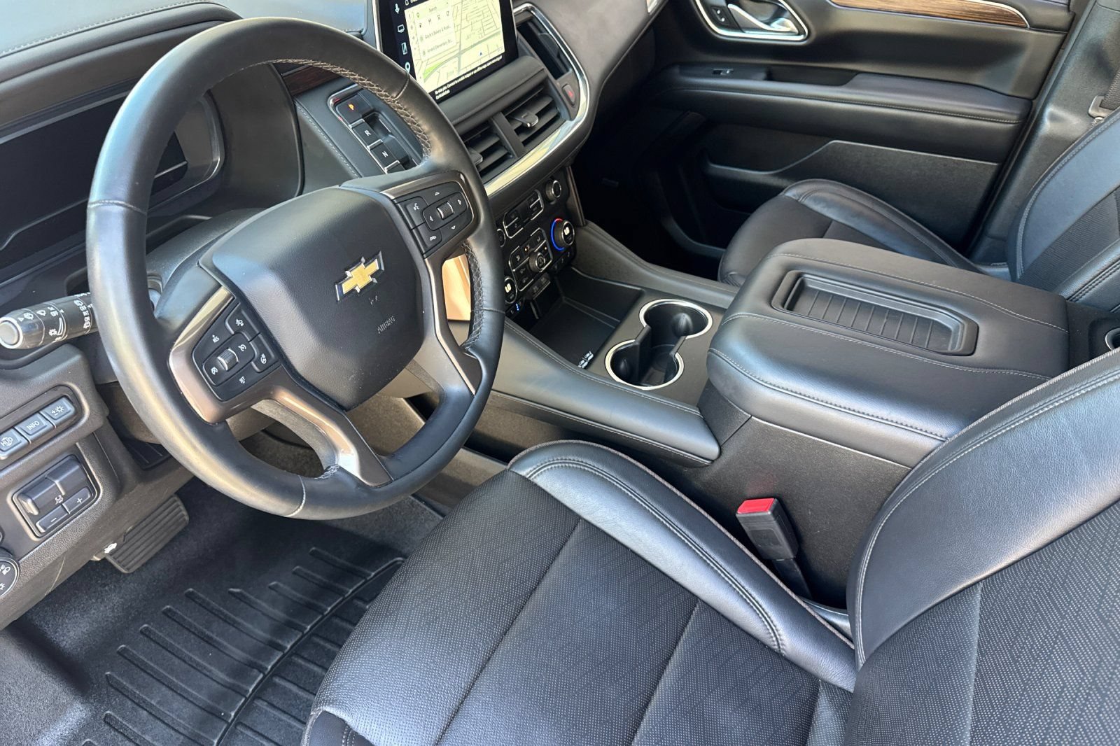 Used 2023 Chevrolet Suburban High Country w/ LPO, Illumination Package AWD/4WD image 10