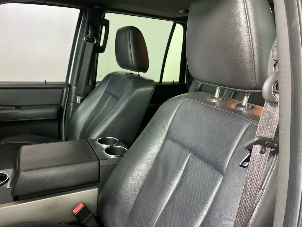 Used 2013 Ford Expedition Limited image 9