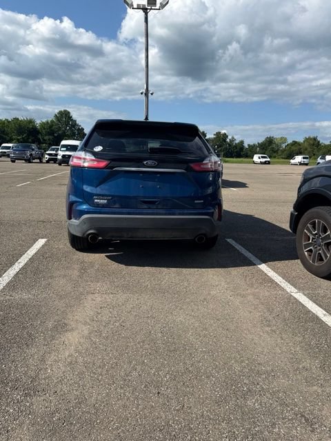 Used 2020 Ford Edge SE FWD image 5