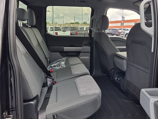 New 2026 Ford F250 XLT w/ XLT Premium Package AWD/4WD image 14