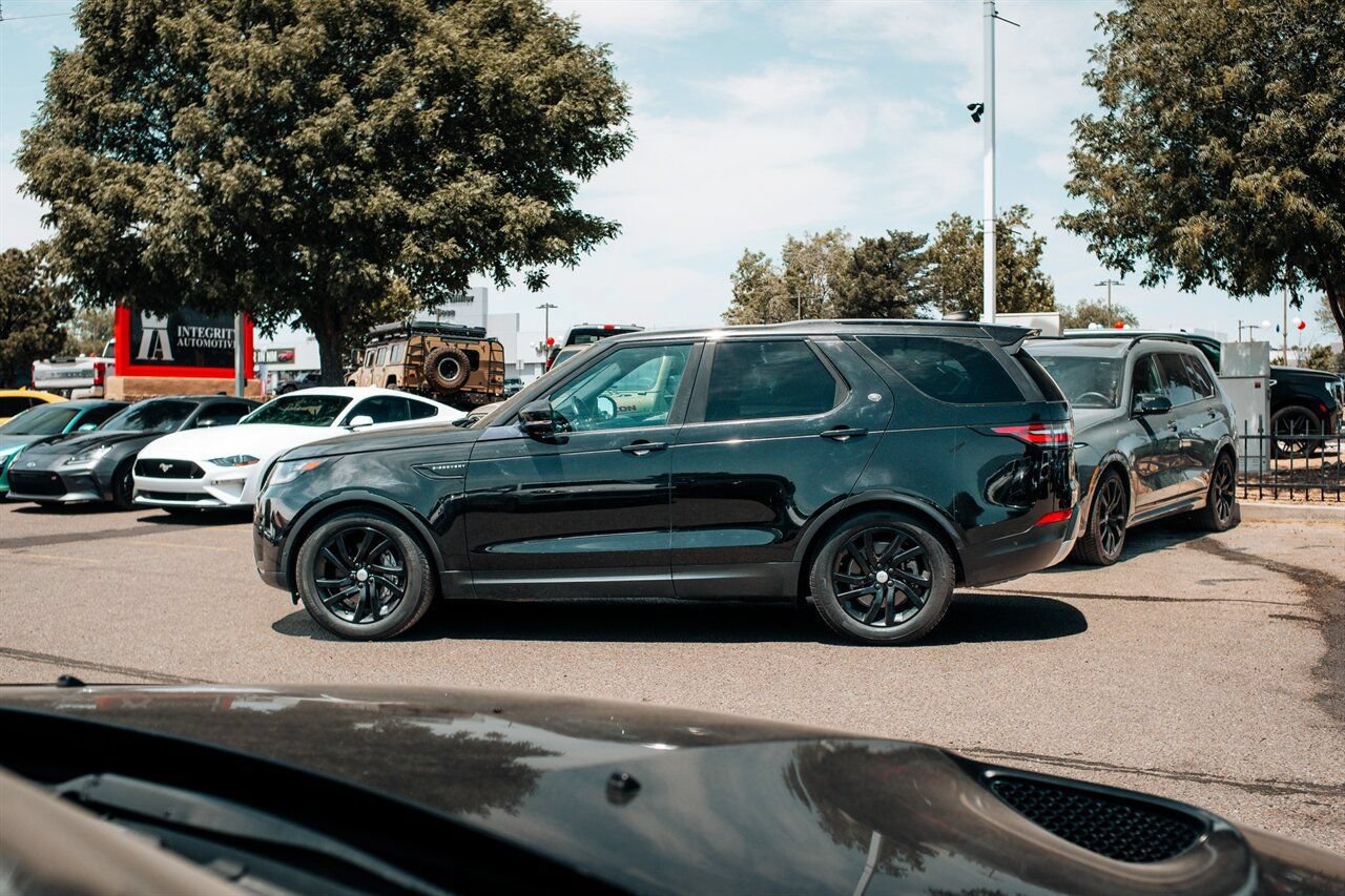 Used 2019 Land Rover Discovery HSE AWD/4WD image 4