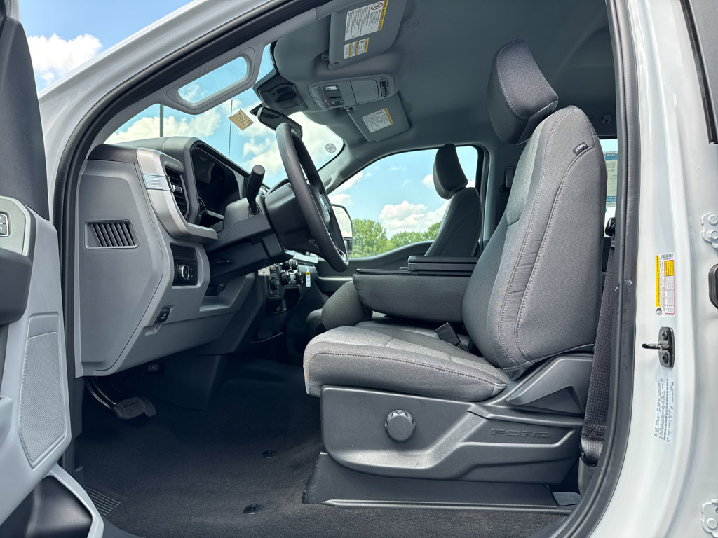 New 2026 Ford F250 XL w/ STX Appearance Package AWD/4WD image 5