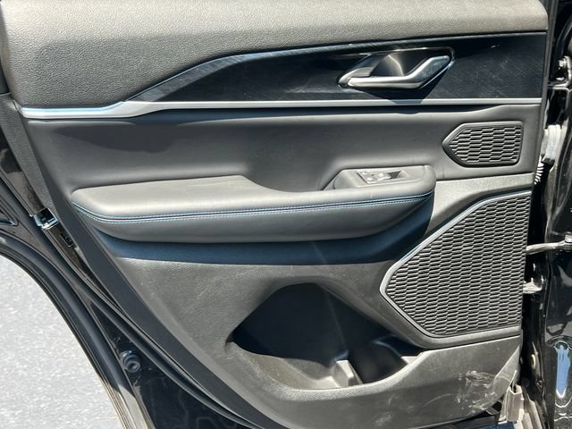 Used 2022 Jeep Grand Cherokee Trailhawk AWD/4WD image 42