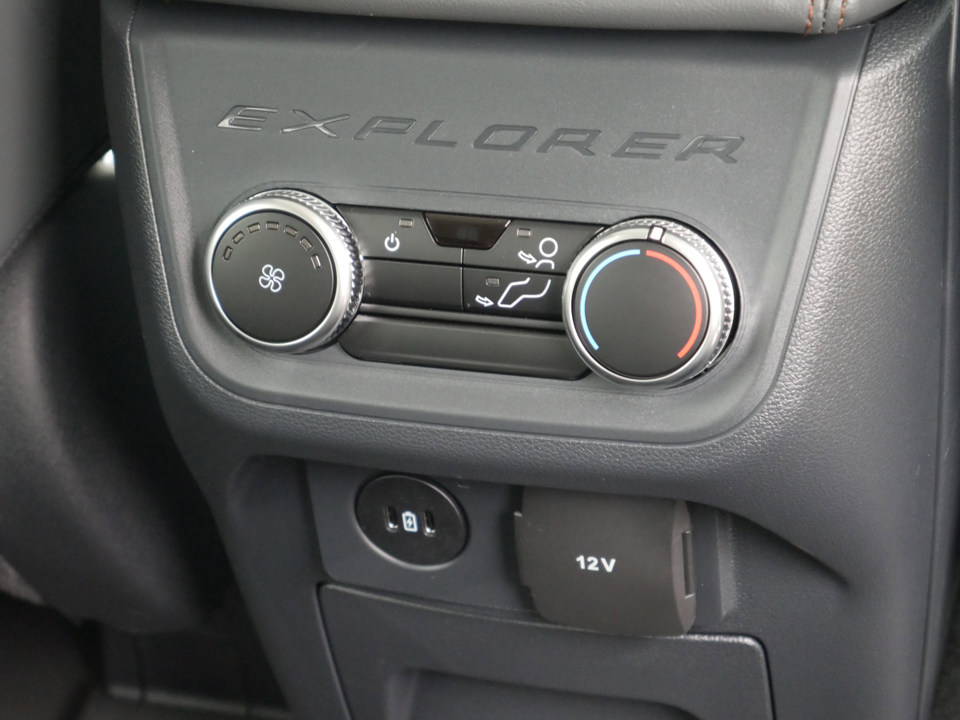 New 2026 Ford Explorer Active w/ Active Comfort Package image 34