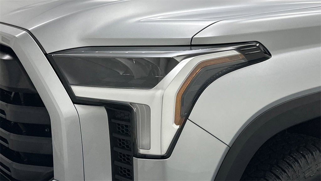 Used 2022 Toyota Tundra SR5 image 19