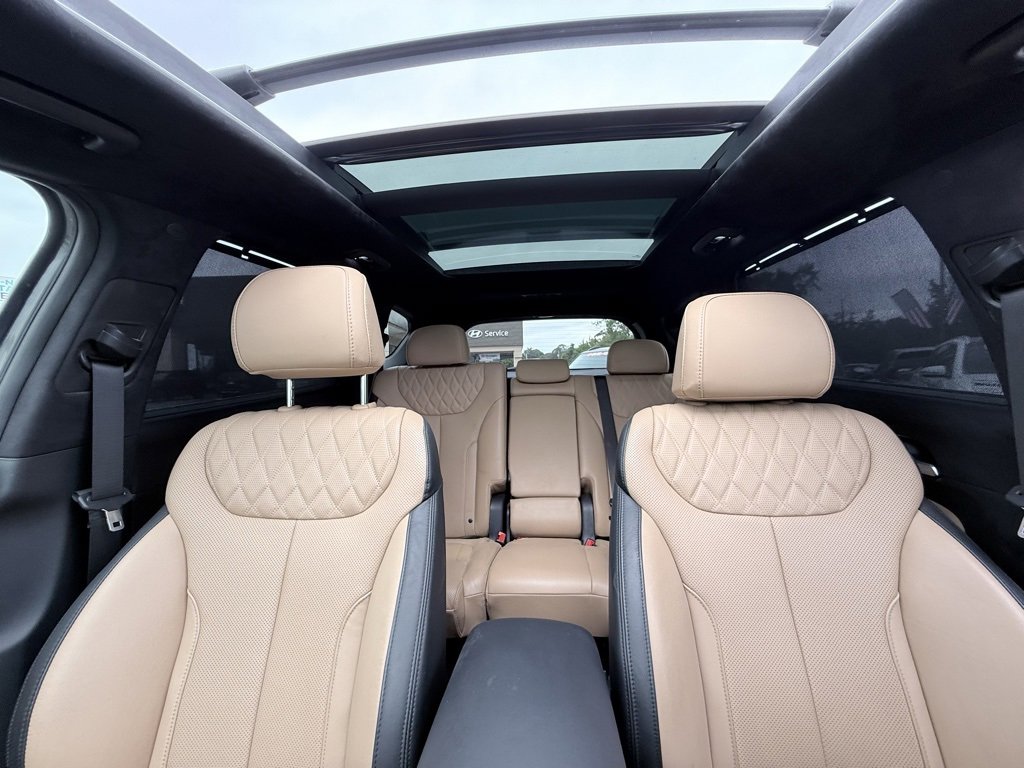 Used 2023 Hyundai Santa Fe Calligraphy image 28
