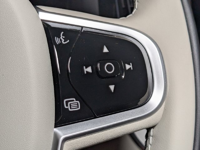 New 2026 Volvo XC60 B5 Ultra w/ Protection Package Premier AWD/4WD image 19