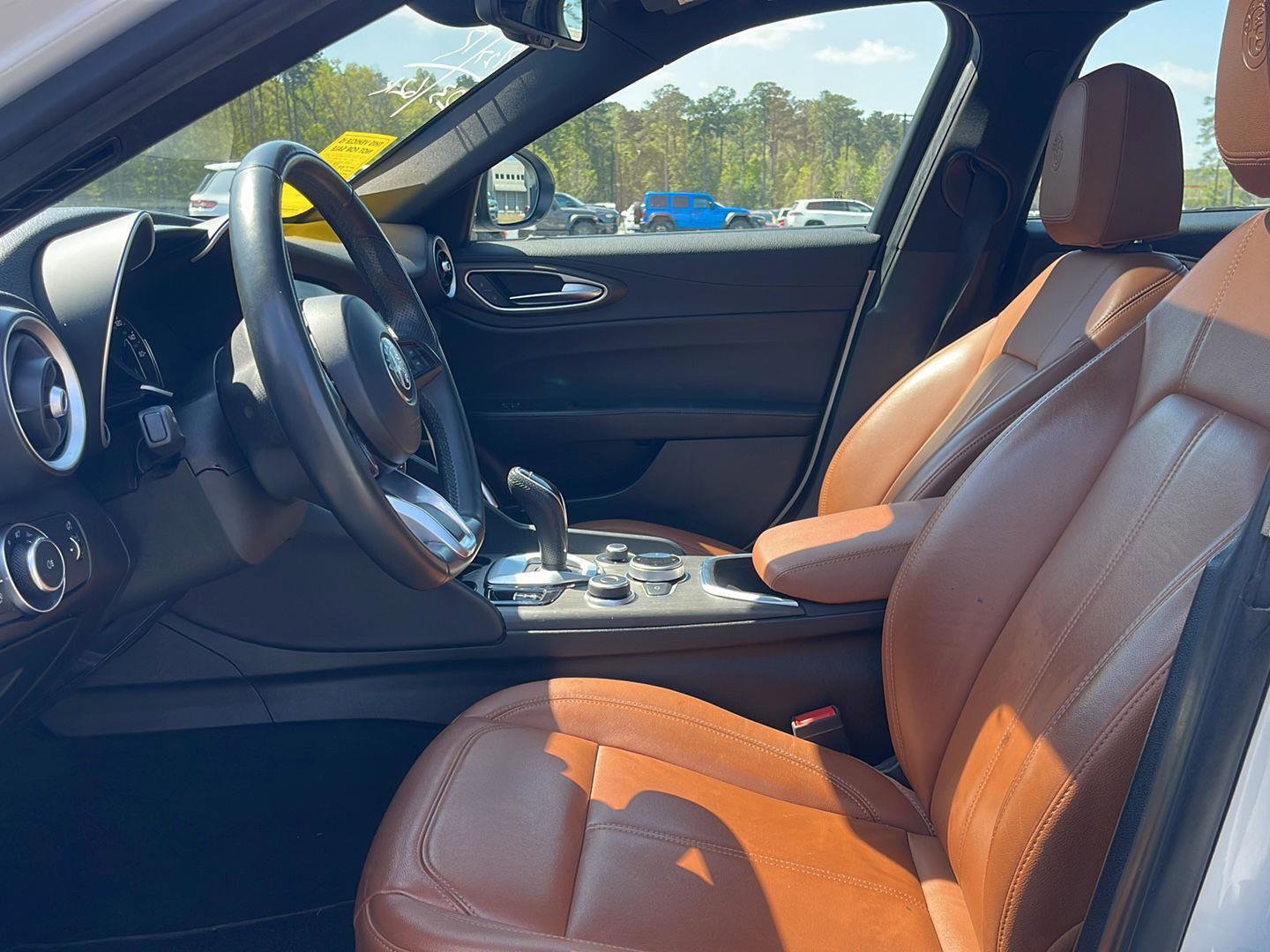 Used 2023 Alfa Romeo Giulia Ti image 13