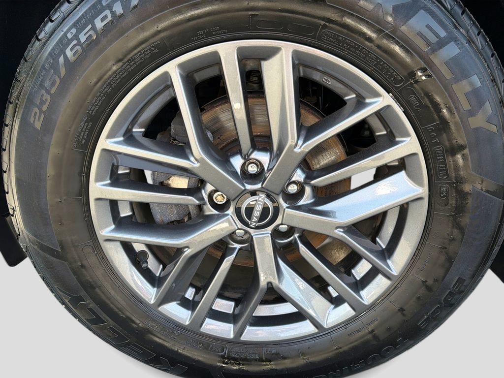 Used 2023 Nissan Rogue S AWD/4WD image 14