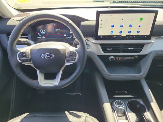 Used 2025 Ford Explorer Active RWD image 4