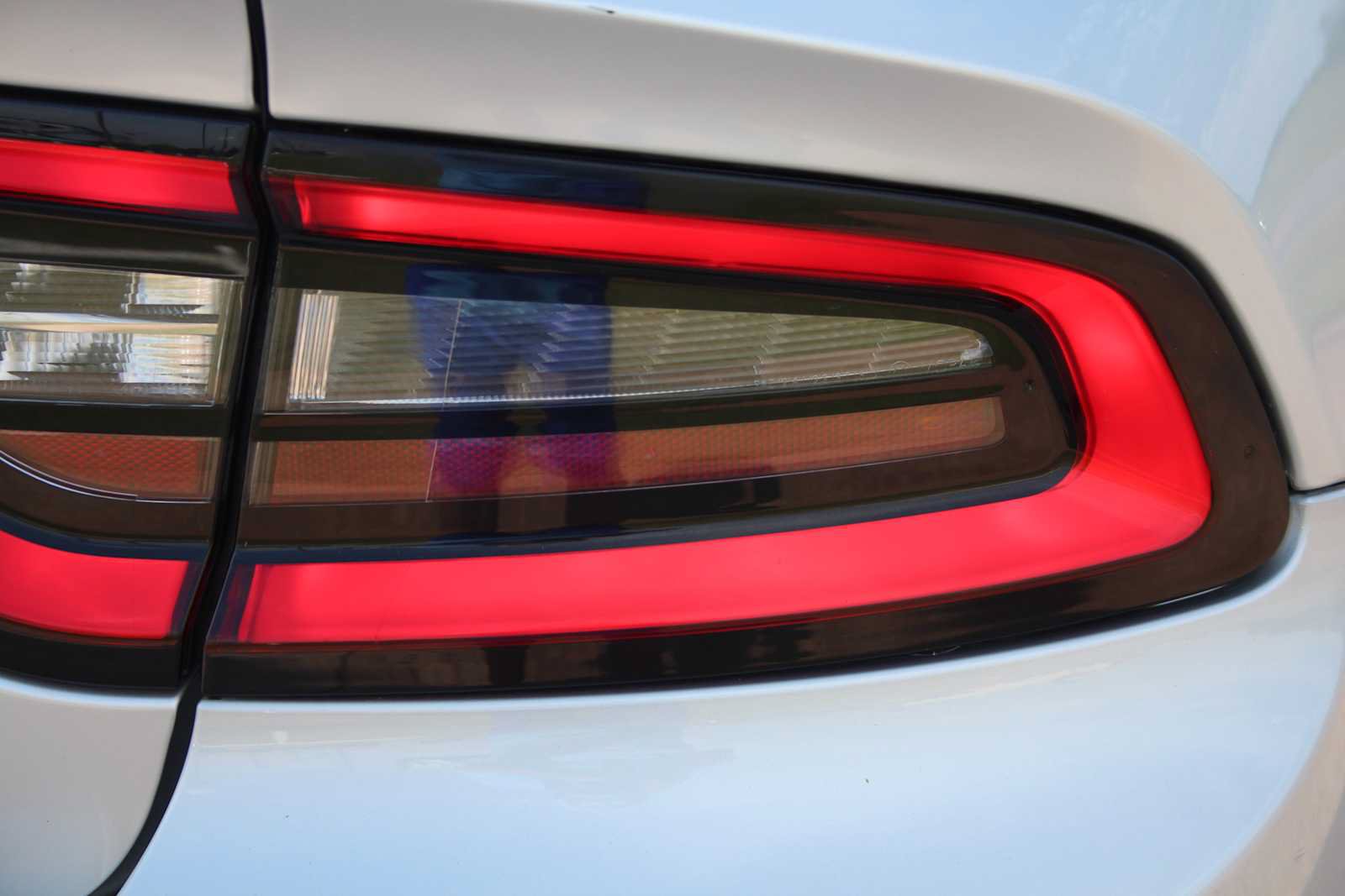Used 2022 Dodge Charger SXT RWD image 9