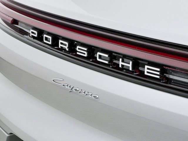 New 2026 Porsche Cayenne image 35