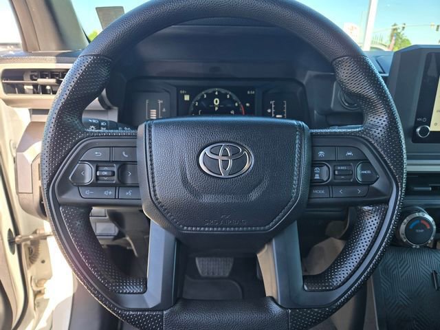 Certified 2025 Toyota Tacoma SR5 AWD/4WD image 24