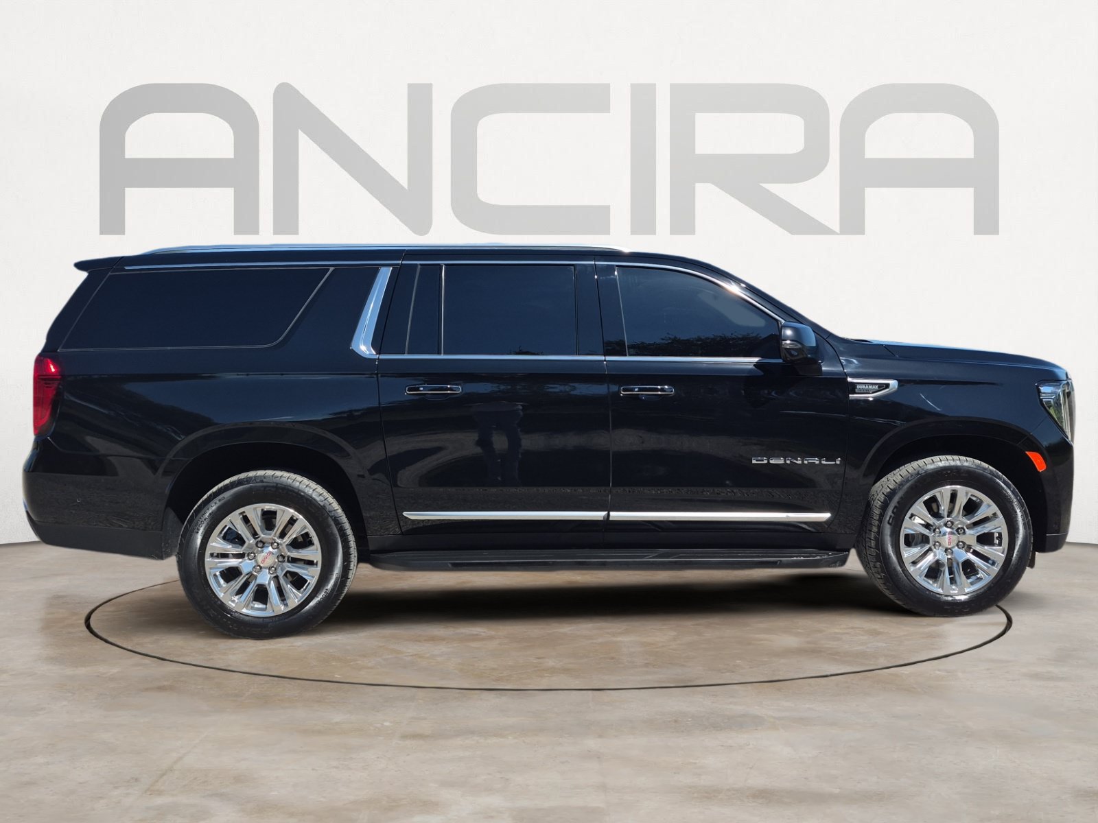 Used 2024 GMC Yukon XL Denali w/ Advanced Technology Package RWD image 11