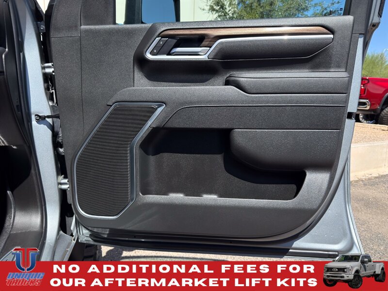 Used 2026 Chevrolet Silverado 3500 LT w/ Convenience Package AWD/4WD image 30