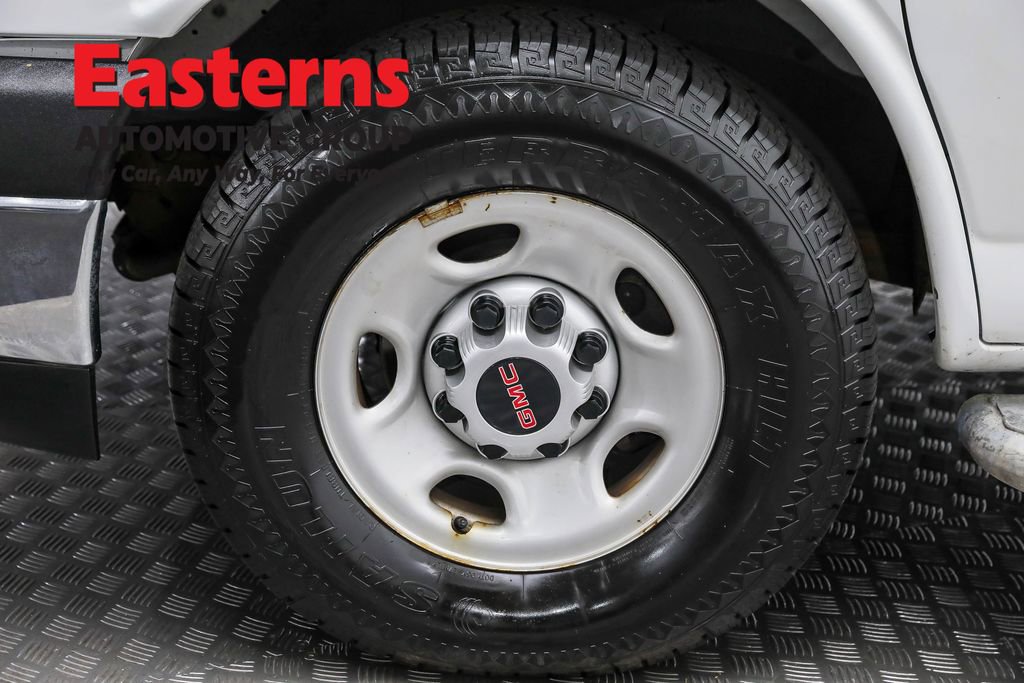 Used 2020 GMC Savana 2500 w/ Driver Convenience Package image 27