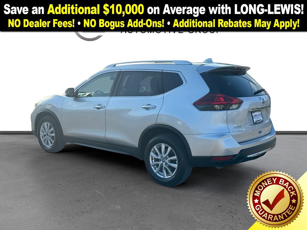 Used 2018 Nissan Rogue SV image 4