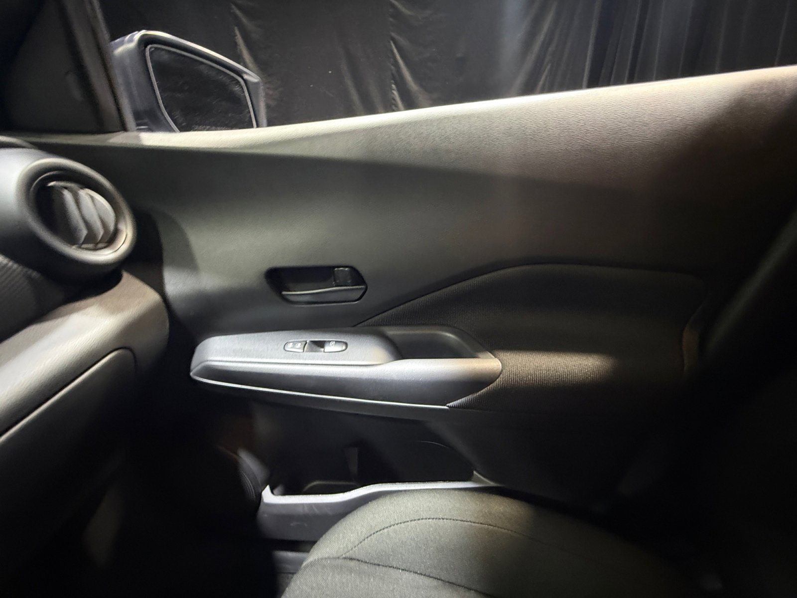 Certified 2025 Nissan Kicks Play S FWD image 16