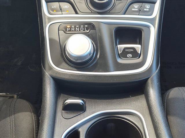 Used 2016 Chrysler 200 Limited w/ Anniversary Edition FWD image 12