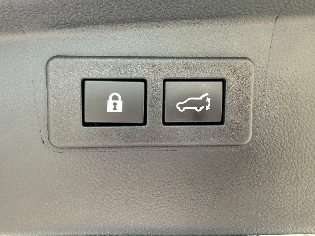 Used 2023 Subaru Outback Touring XT AWD/4WD image 33
