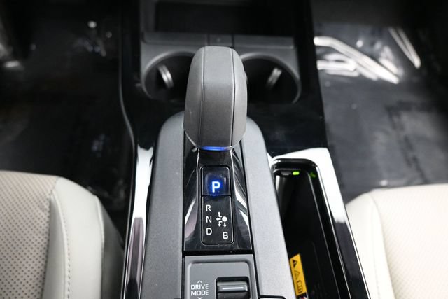 Used 2023 Toyota Prius XLE AWD/4WD image 15