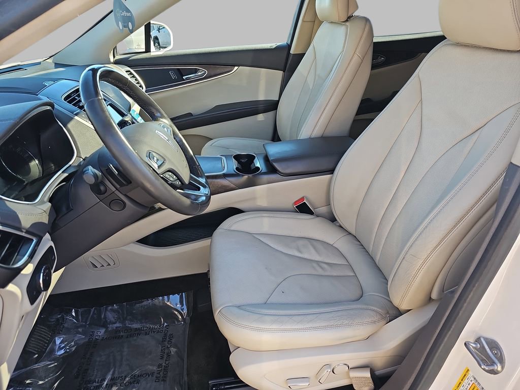 Used 2016 Lincoln MKX Reserve w/ Climate Package image 19