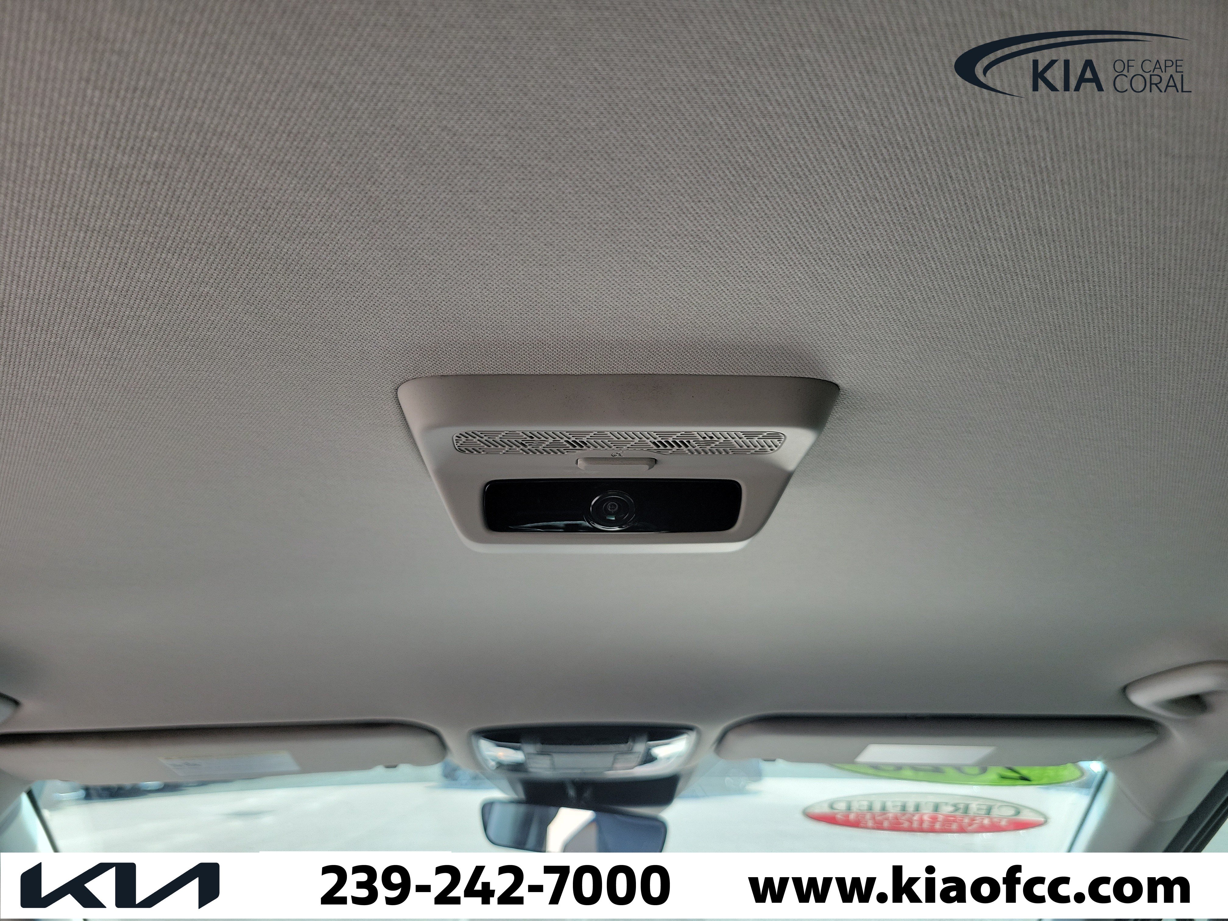 Certified 2025 Kia Carnival EX FWD image 15