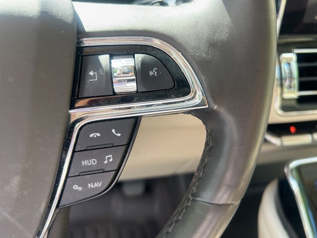 Used 2021 Lincoln Navigator Reserve w/ Luxury Package AWD/4WD image 25
