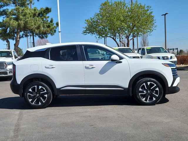 Certified 2025 Nissan Kicks SV AWD/4WD image 2