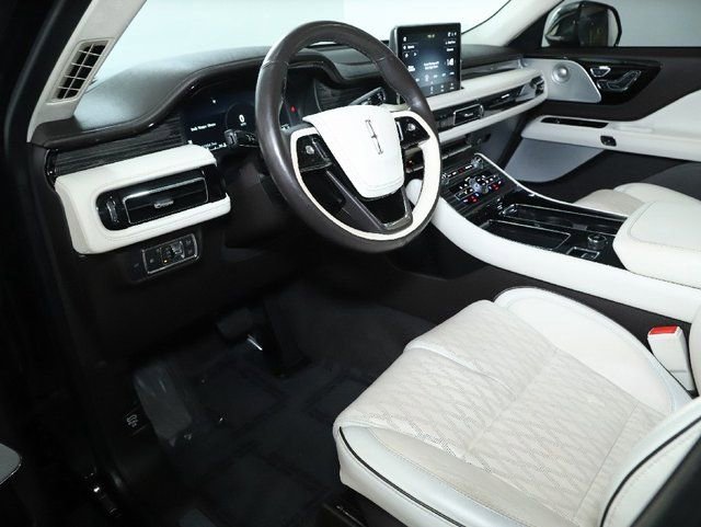 Used 2023 Lincoln Aviator Black Label image 21