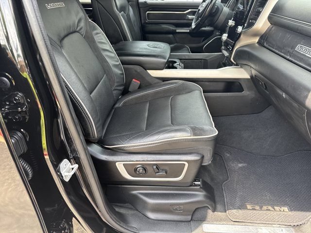 Used 2019 RAM 1500 Laramie AWD/4WD image 16