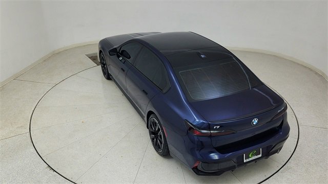 Used 2023 BMW i7 xDrive60 image 81