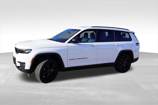 Certified 2023 Jeep Grand Cherokee L Laredo AWD/4WD image 10