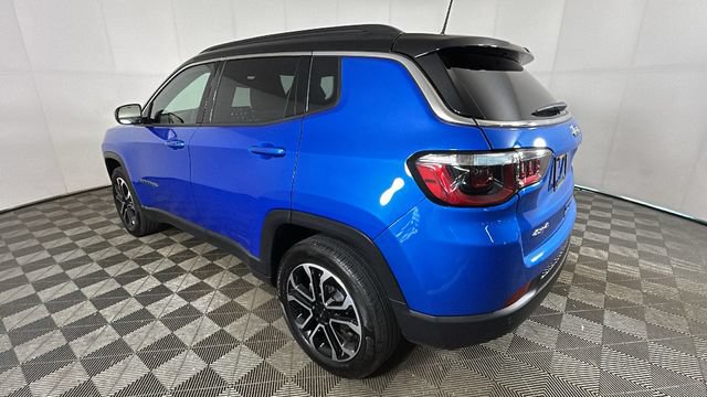 Used 2024 Jeep Compass Limited AWD/4WD video 5