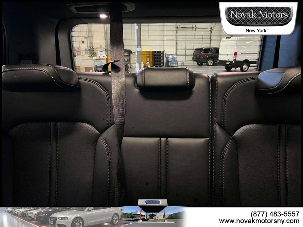 Used 2022 Jeep Wagoneer Series II w/ Premium Group I image 13