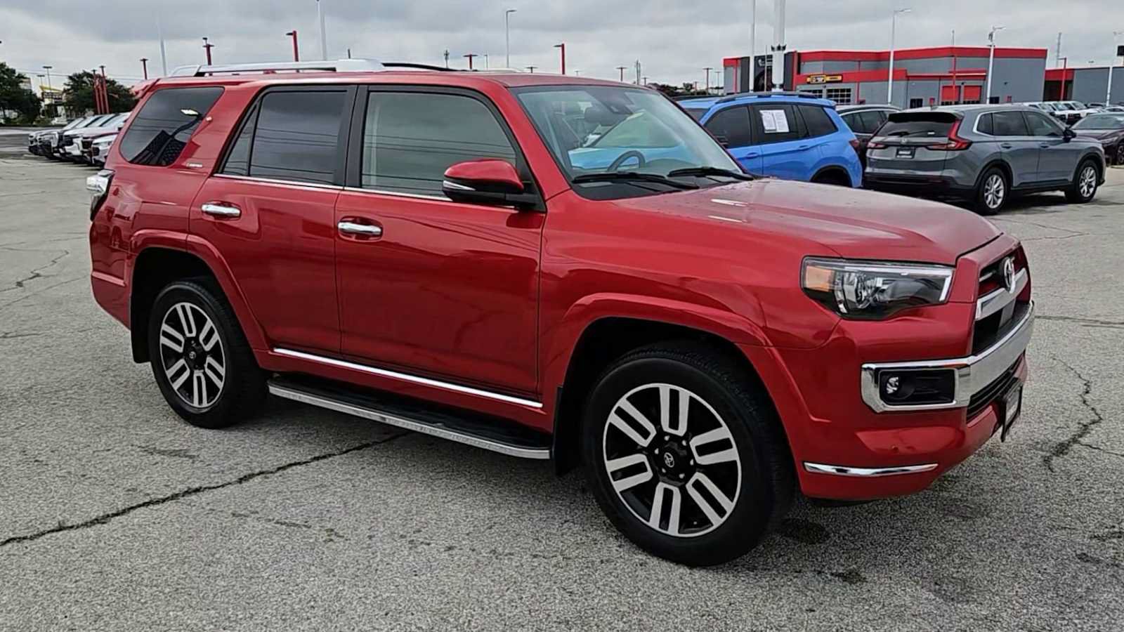 Used 2024 Toyota 4Runner Limited AWD/4WD image 2