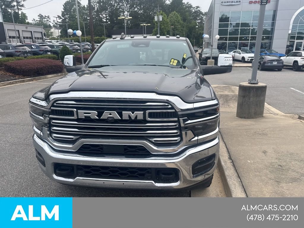 Used 2025 RAM 3500 Laramie AWD/4WD image 3